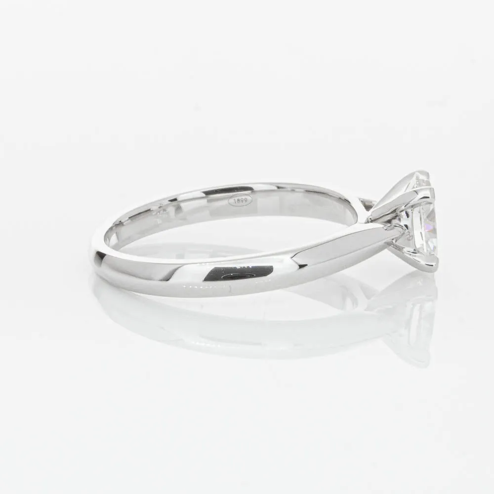 18ct White Gold .70ct Oval Cut Diamond Venetian Ring