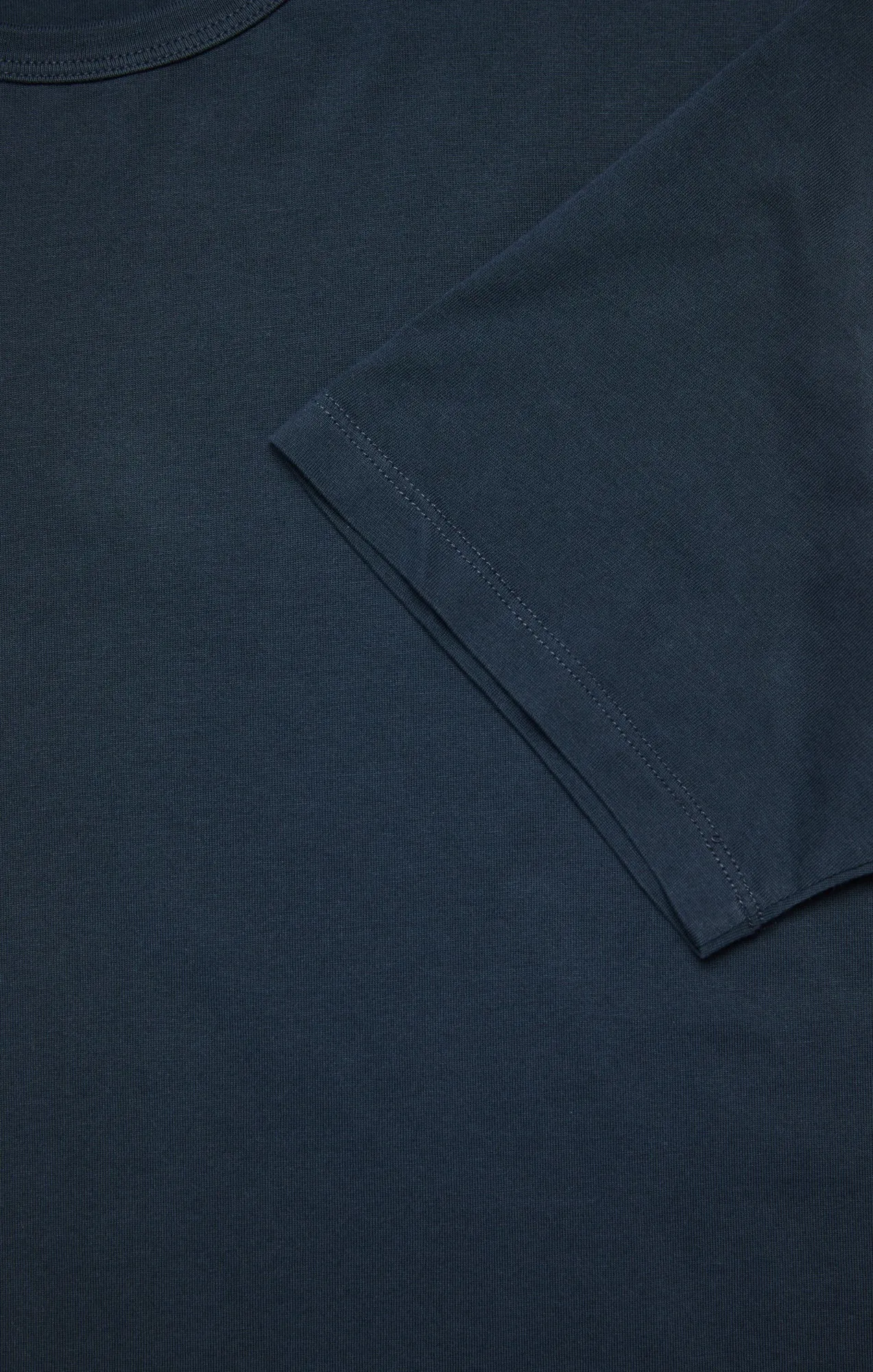 Basic Crew Neck T-Shirt in Blue Berry