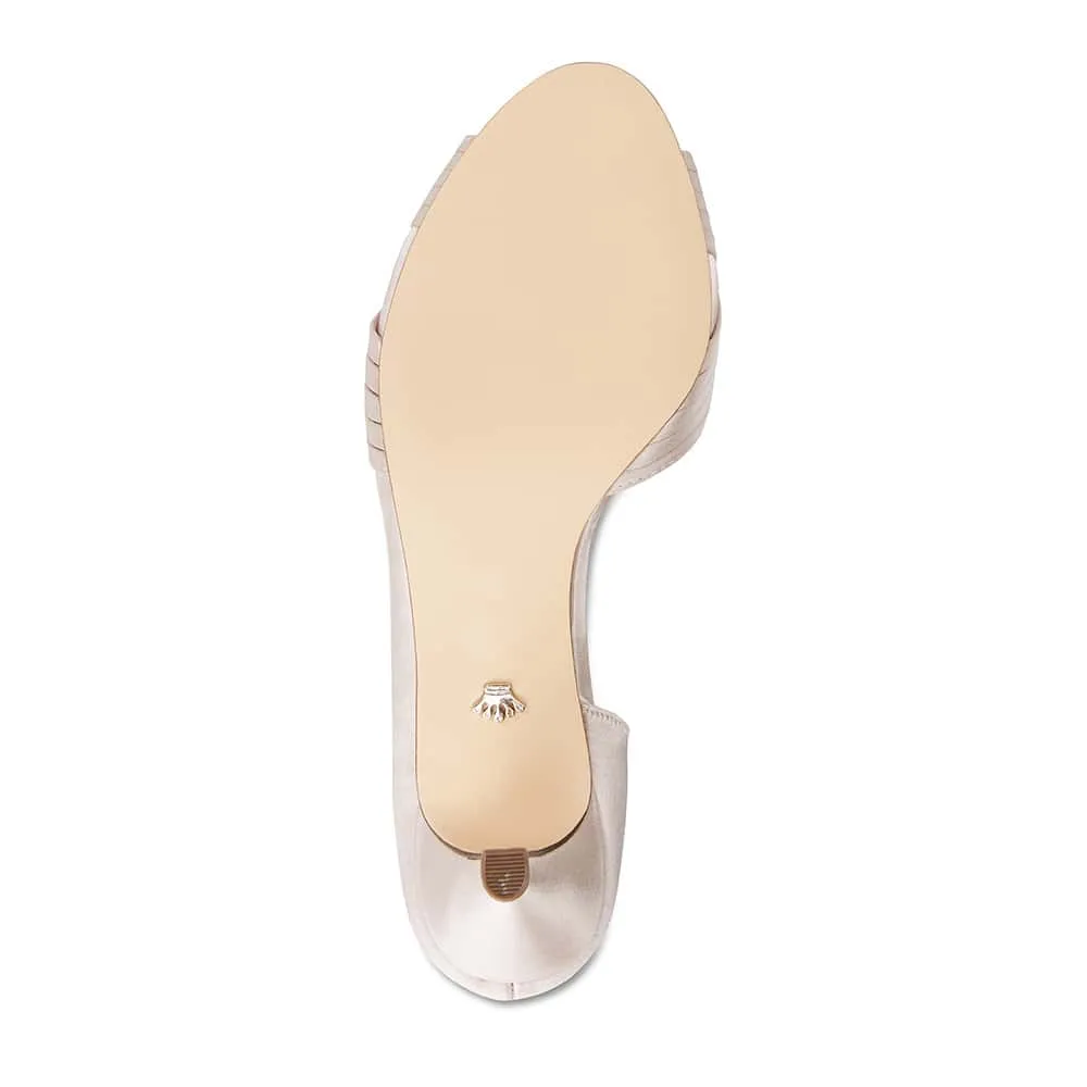 Contesa Heel in Champagne Satin