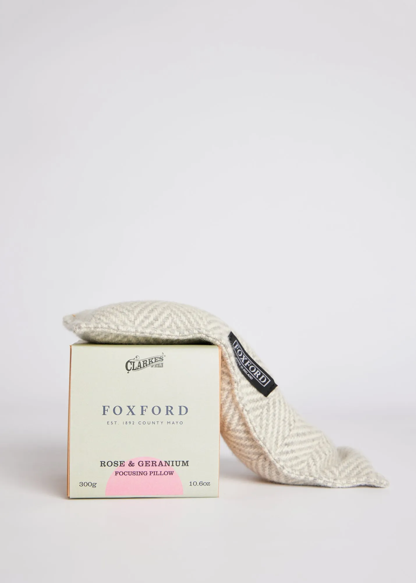 Foxford Relaxing Pillow in Rose Geranium