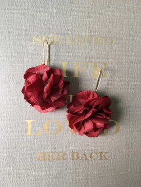 Handmade Red Floral Drop Earring UK, Dry Flower Earrings, Gold Minimal Jewellery, Preserved Hydrangea Burgundy Earrings