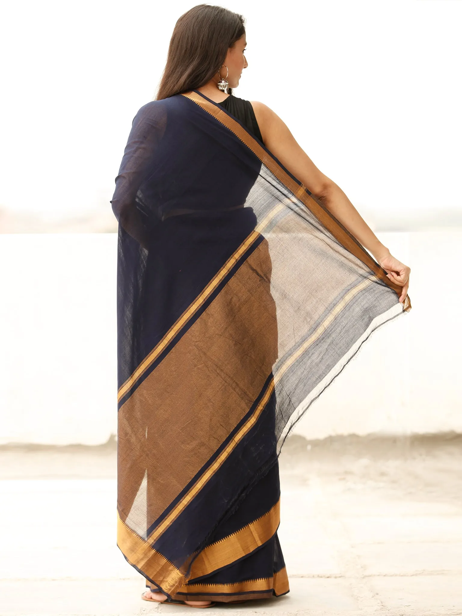 Indigo Handloom Mangalagiri Cotton Saree With Zari Border - S031703852