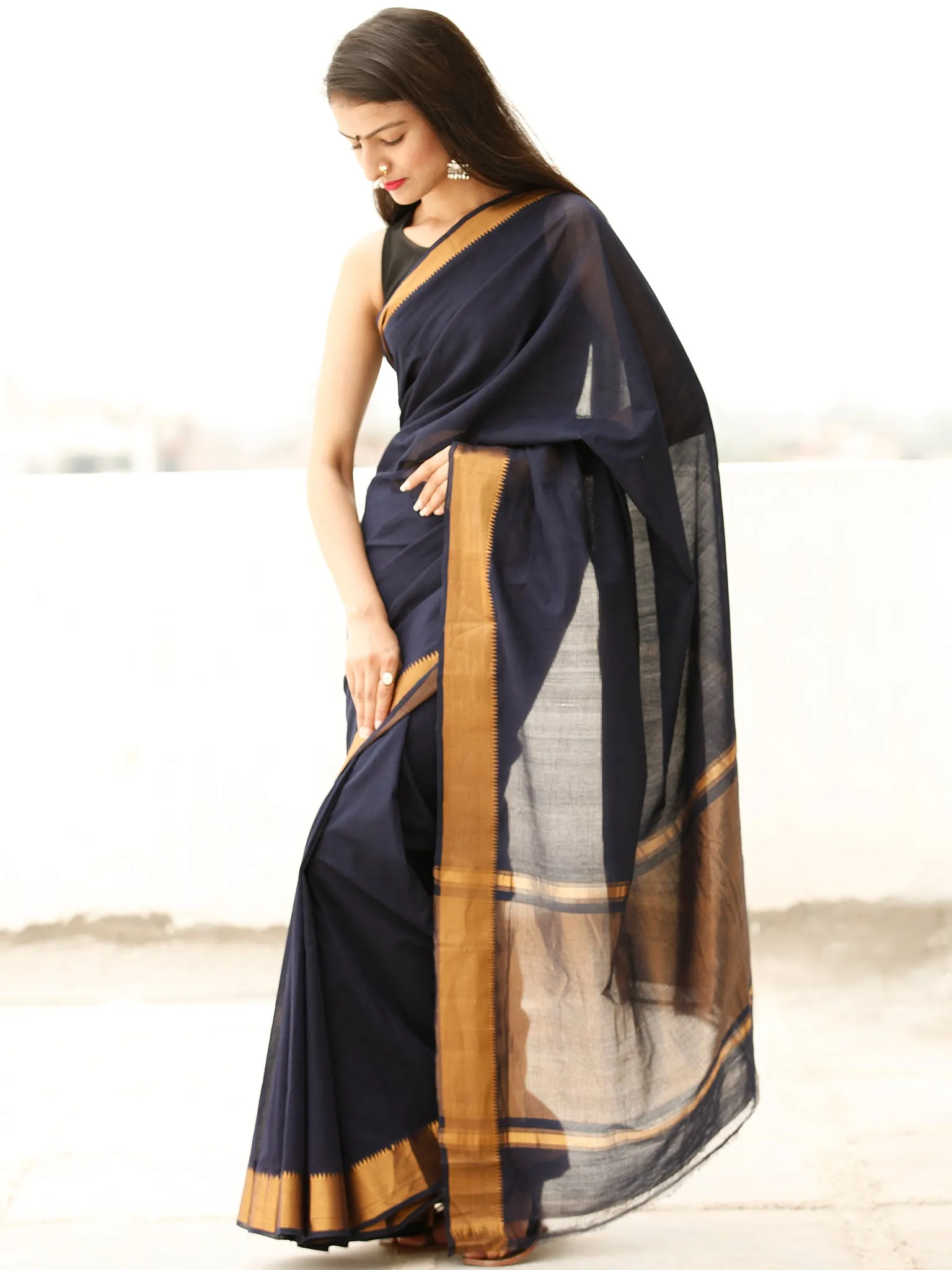 Indigo Handloom Mangalagiri Cotton Saree With Zari Border - S031703852