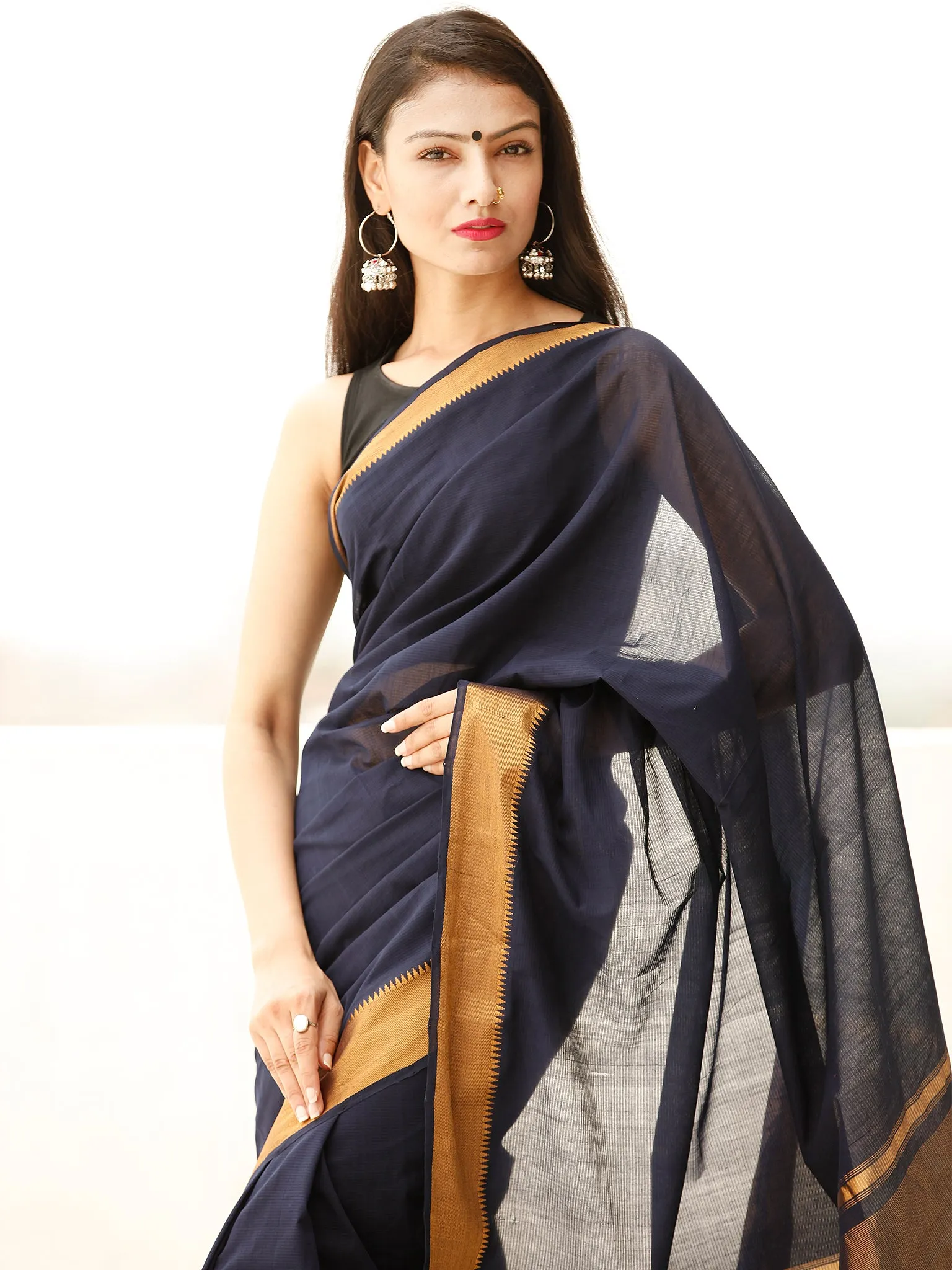 Indigo Handloom Mangalagiri Cotton Saree With Zari Border - S031703852