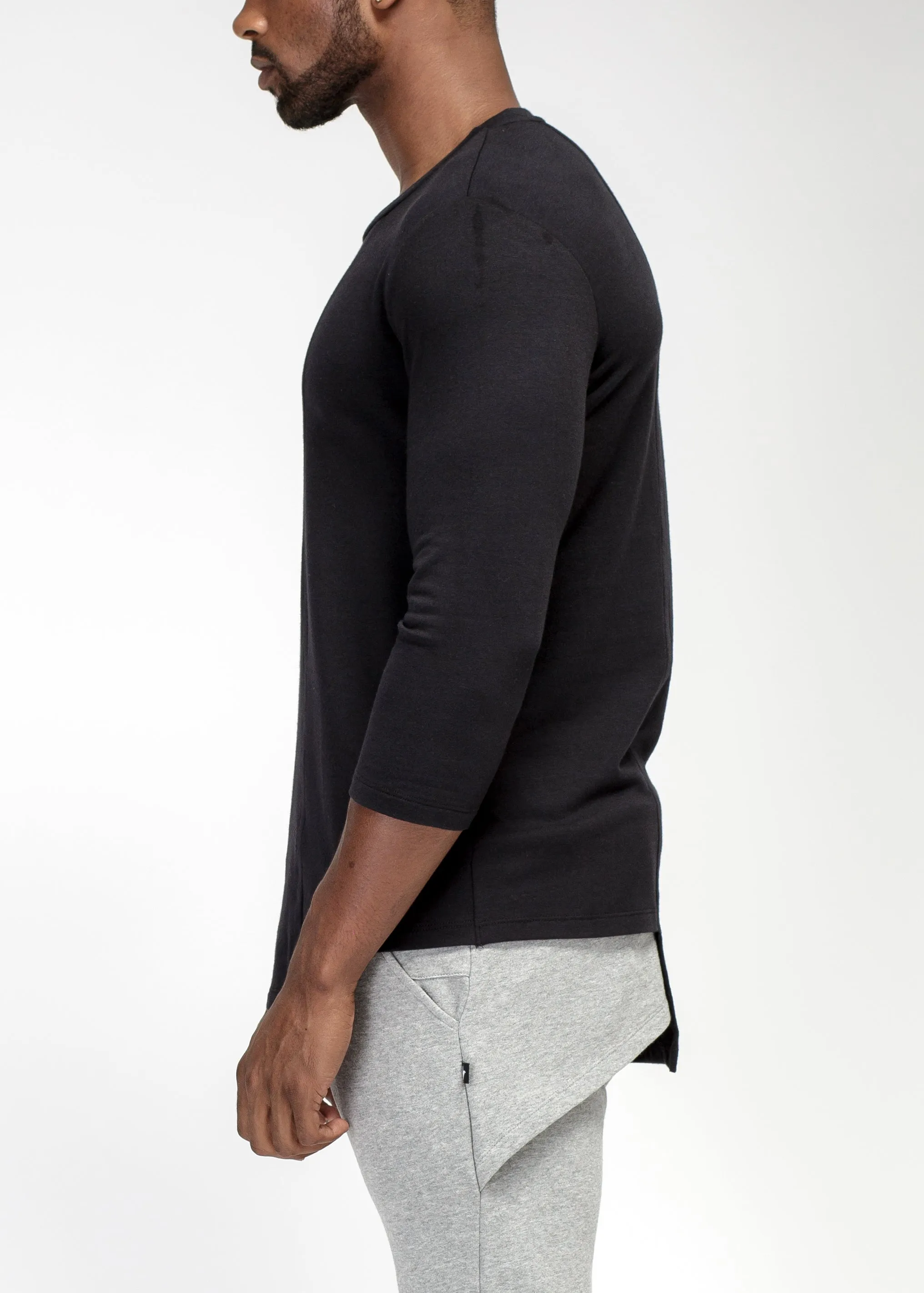 Men's 3/4 Sleeve Tee with Uneven Hem in Black