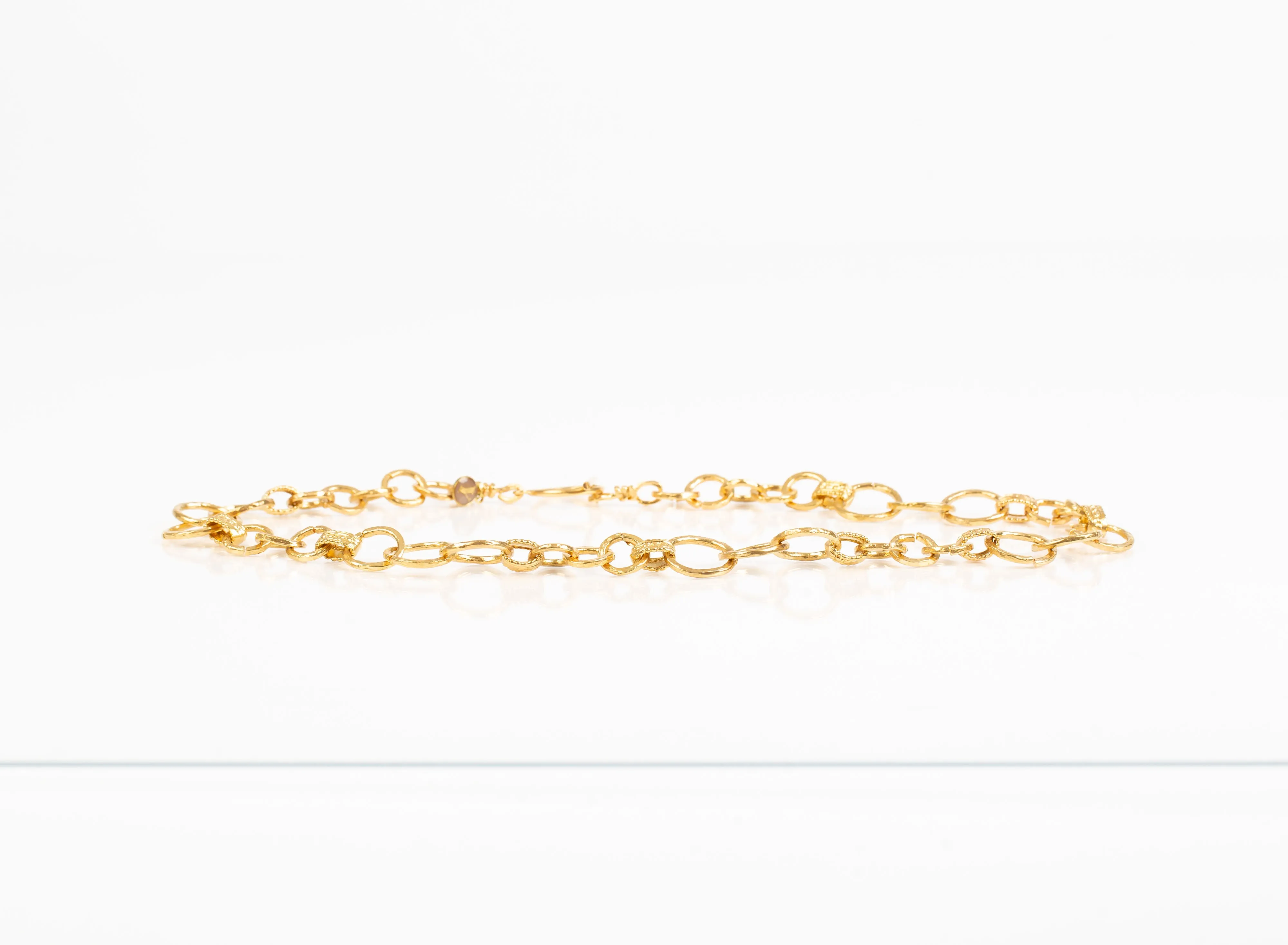 Nadia Necklace (Signature Link Chain Detail)