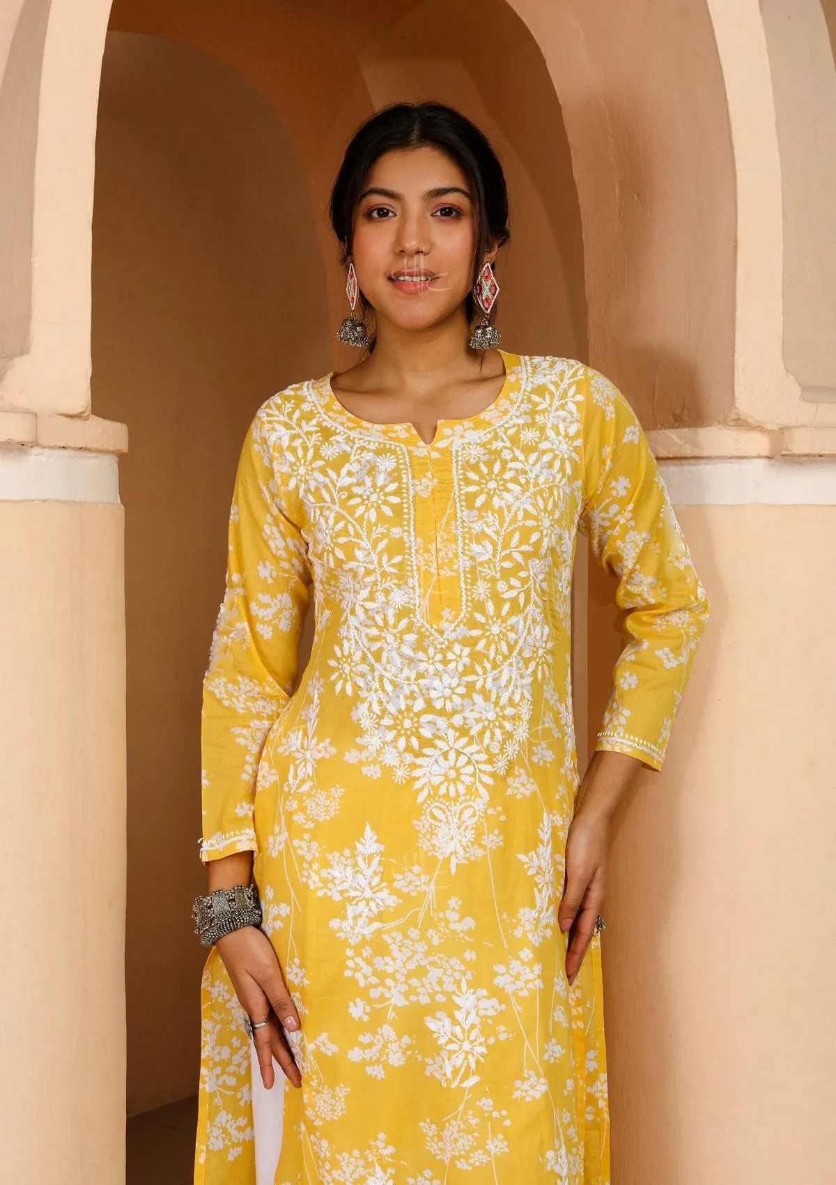 Zainab Chikankari Mulmul Straight Kurta